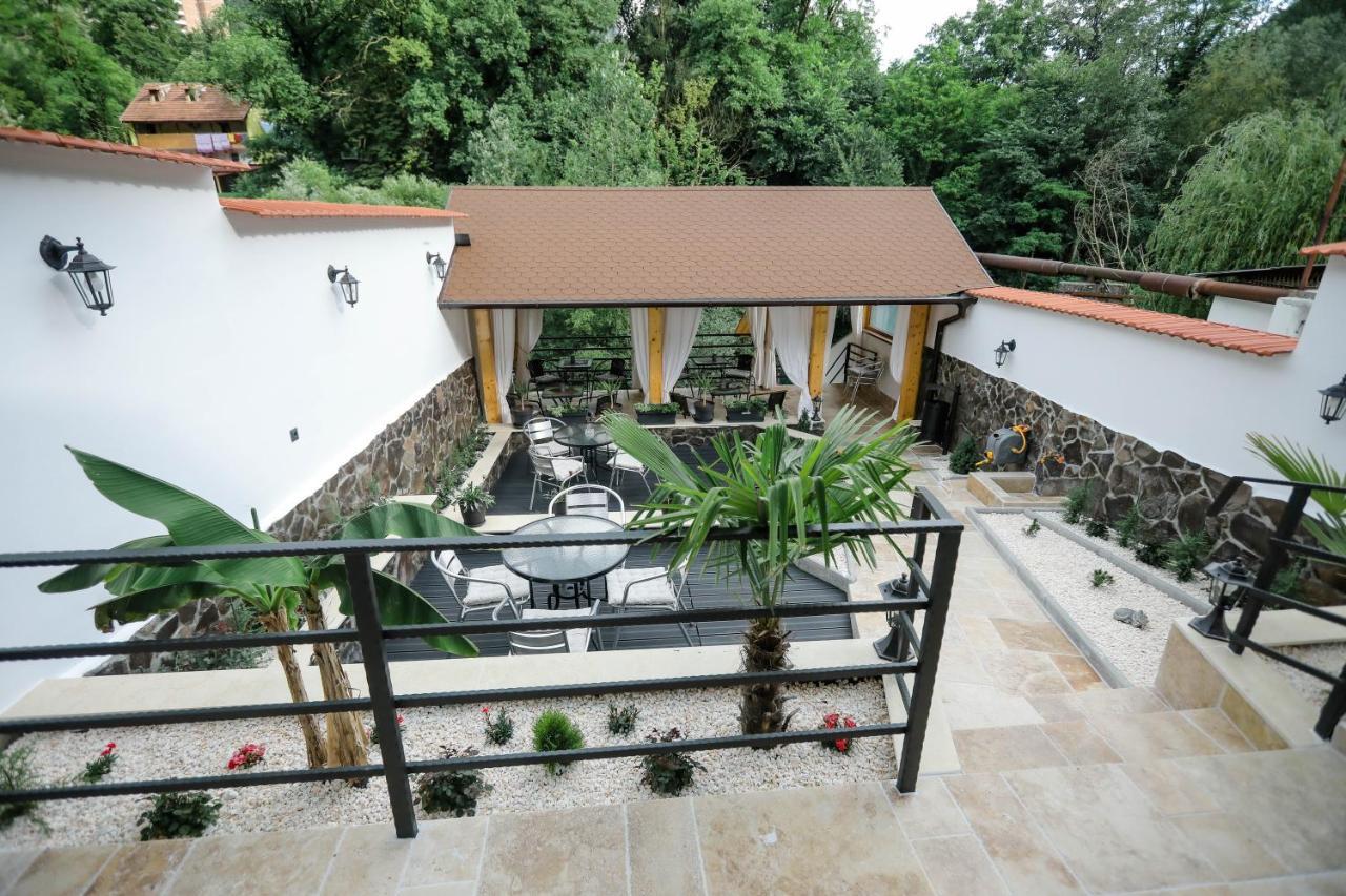 Casa Marica Hotell Băile Herculane Exteriör bild